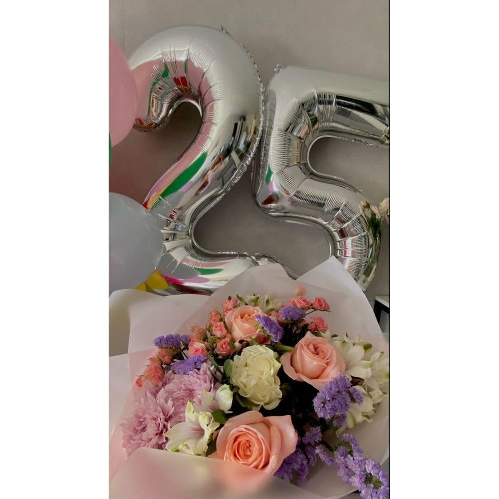 Balon din Folie Metalizata, Figurina Cifra, Tema Aniversare 80 cm, Ambalaj Individual, Pai inclus, Umflare cu Aer sau Heliu, Argintiu, Cifra 2