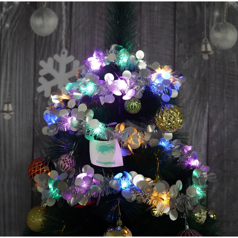 Beteala Craciun cu LED, Argintie, model cu paiete rotunde, 2 m x 5 cm, PVC, Sir, Artificiala