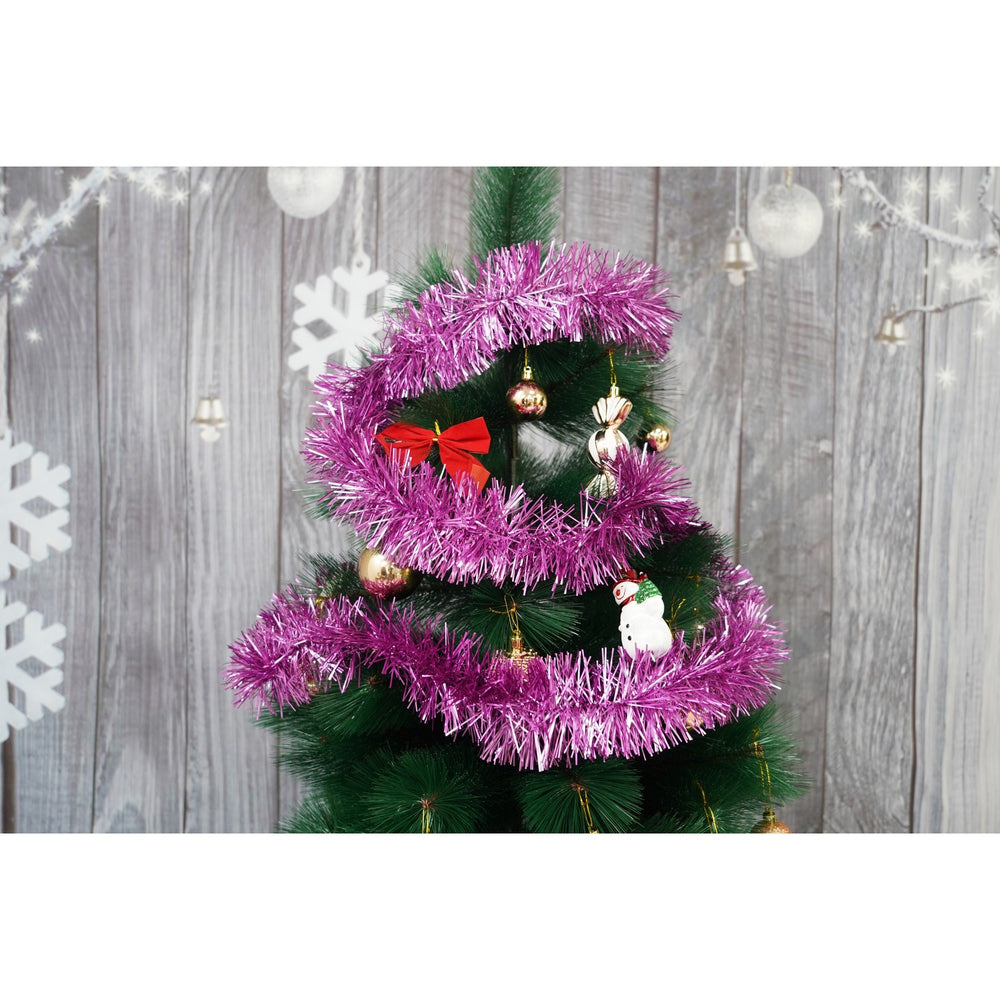 Beteala Craciun, roz, marimea: 2 m x 9 cm material:folie PVC, interior/exterior, Tema: Brad