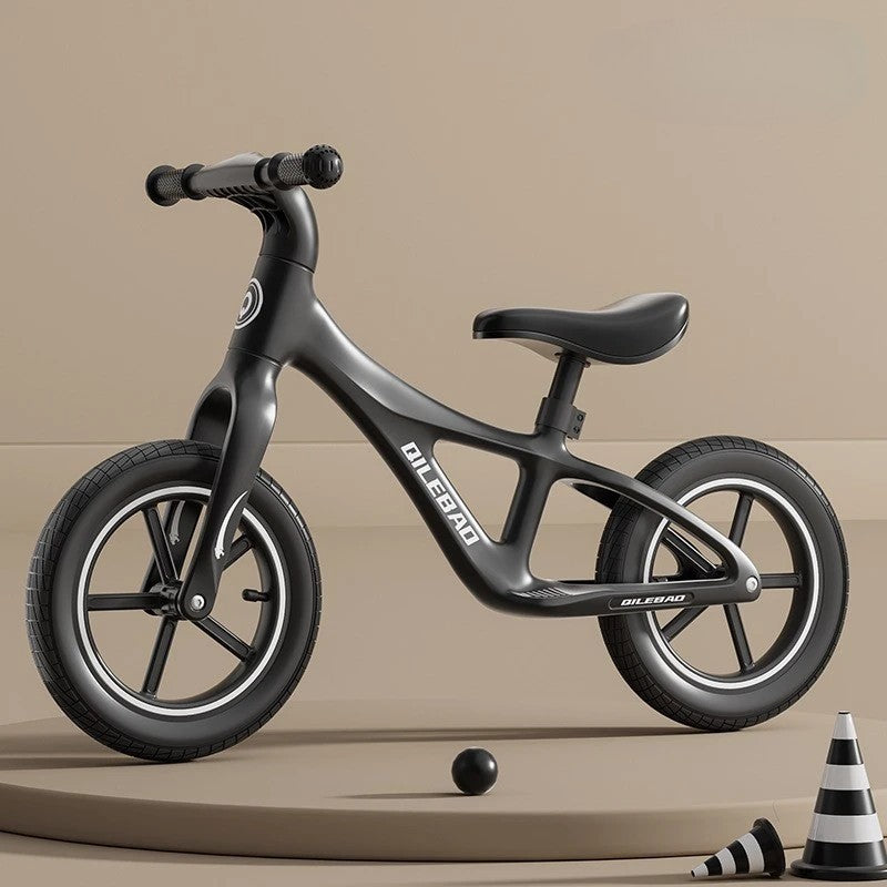 Bicicleta pentru Copii, Fara Pedale, Pentru 2-6 Ani, 2 Roti Silentioase, Sa Reglabila 43 - 58 cm, din Plastic si Fibra de Sticla, 88 x 56 x 43 cm, Negru