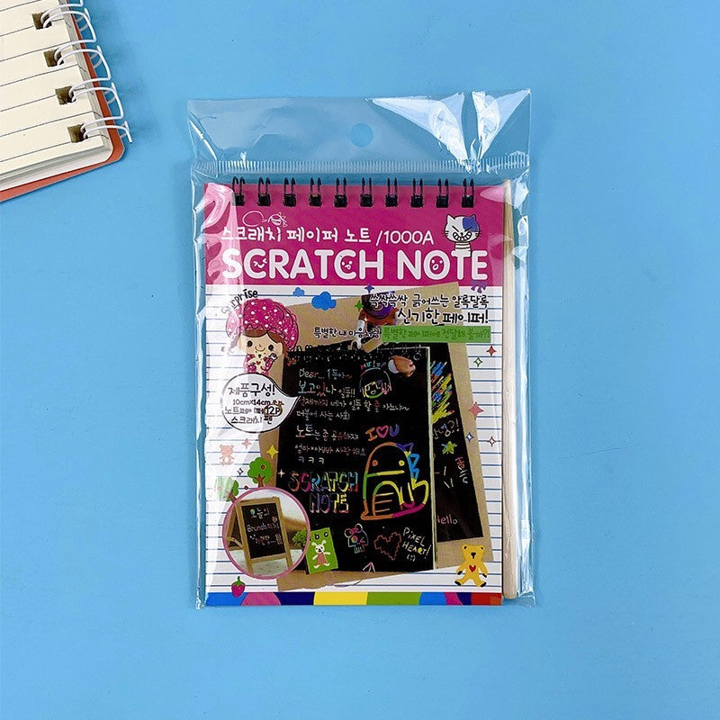 Caiet cu fise razuibile, DIY Magic Scratch, 12 File, Curcubeu, Creion din Lemn, Cartonase negre, 14.5 x 10 cm, roz