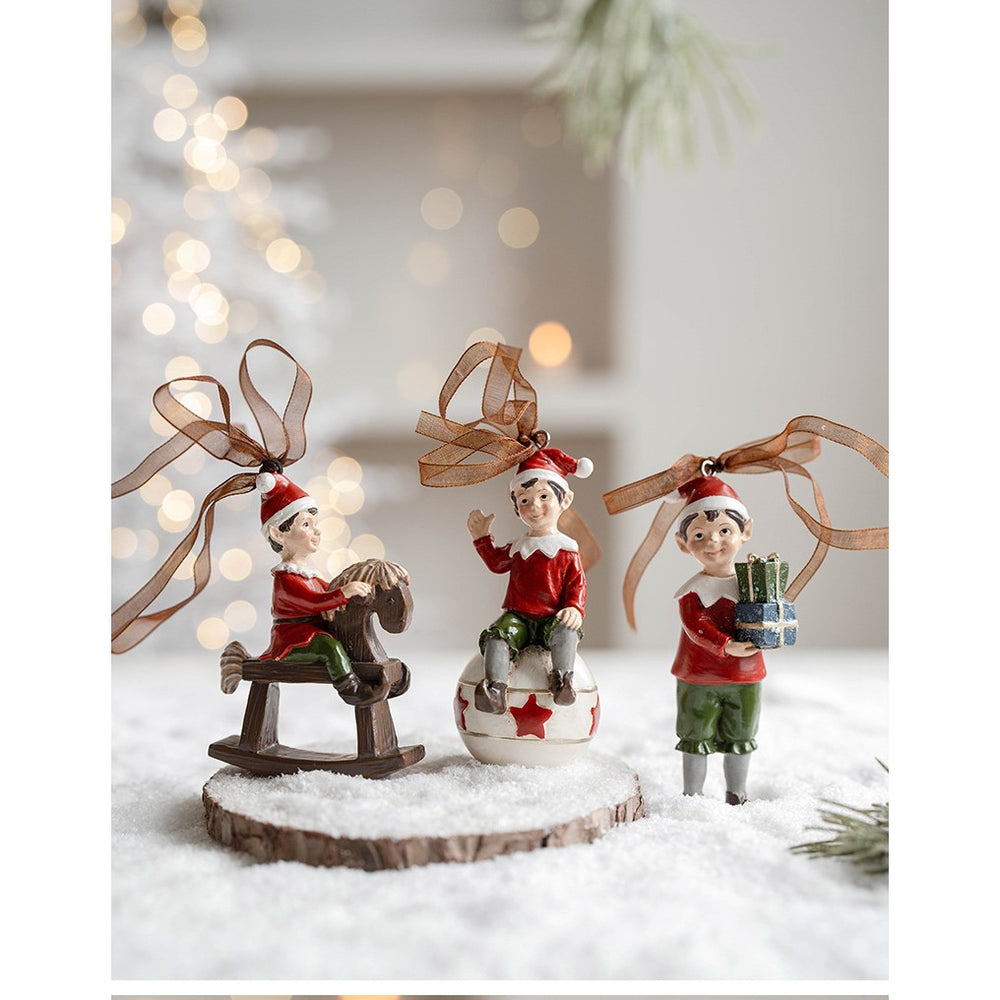 Decoratiune de Craciun, pentru Brad, Model Elf pe Glob, 10 x 4 cm, din Rasina, Multicolor