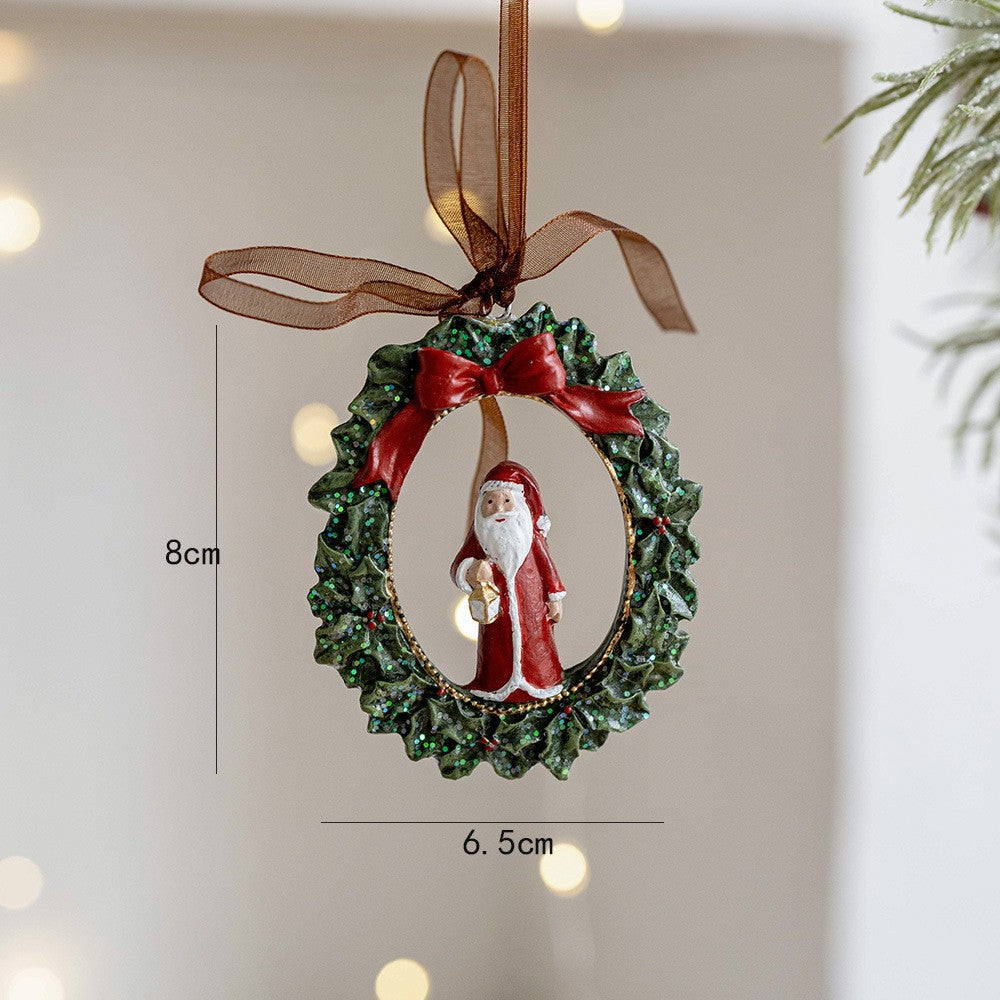 Decoratiune de Craciun, pentru Brad, Model Ghirlanda cu Mos Craciun, 8 x 6.5 cm, din