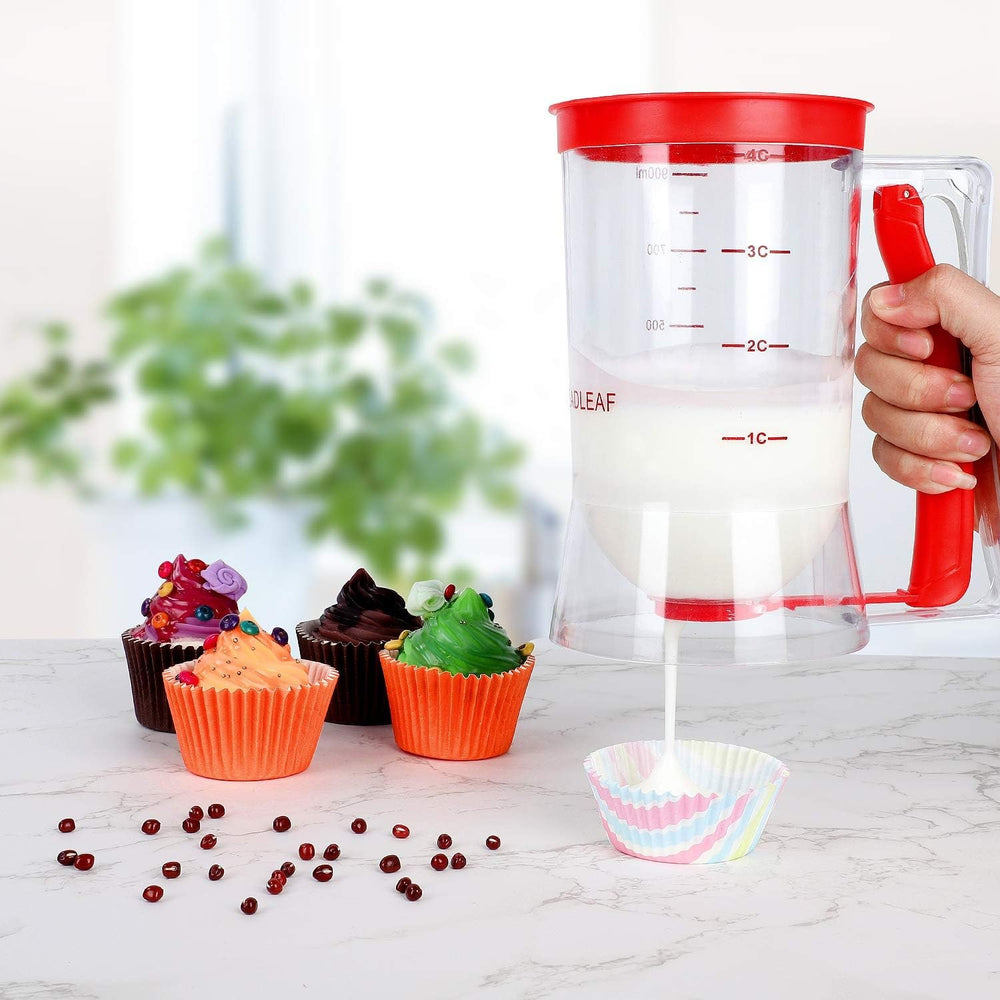 Dispenser de Aluat pentru Prajituri, din Plastic, Maner cu Arc, 900 ml, 18.5 x 11 cm, Rosu