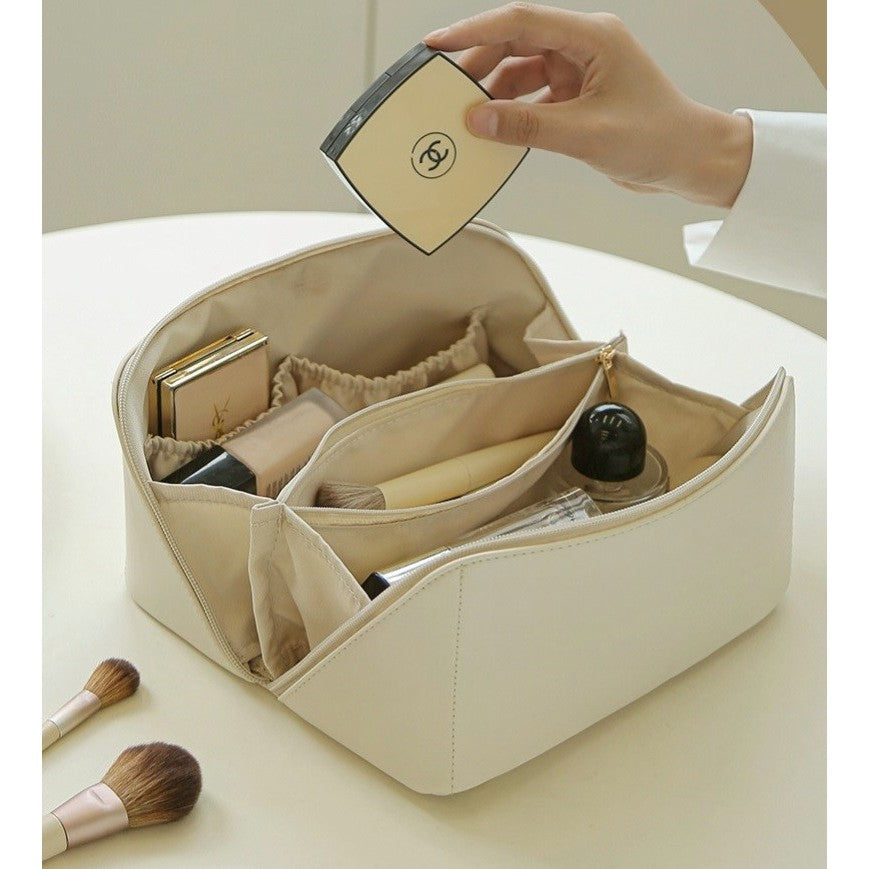 Geanta de Calatorie, Pentru Cosmetice, Portabila, Impermeabila, din Piele Ecologica, Compartimente Multiple, cu Fermoar, 23 x 11.5 x 10.5 cm, Crem