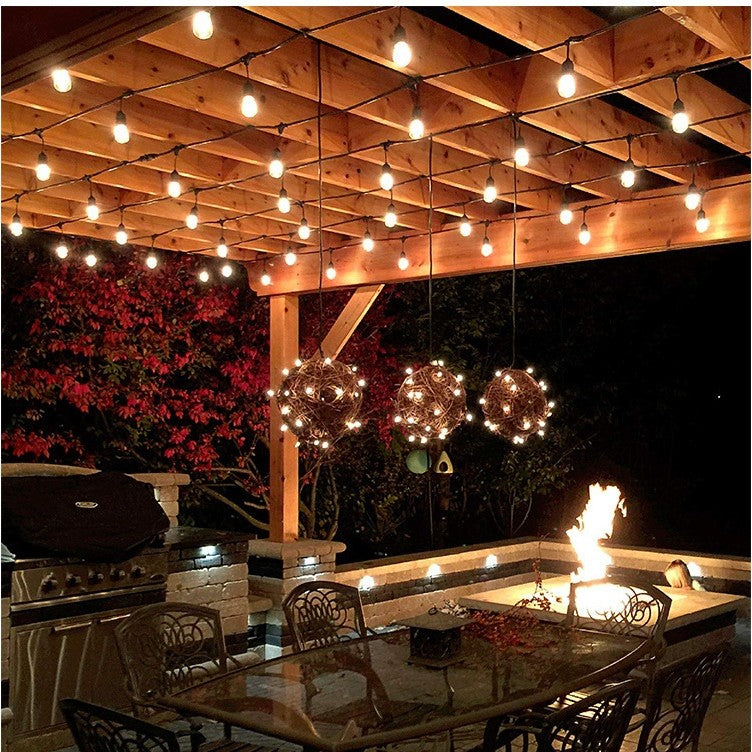 Ghirlanda Luminoasa, cu Transformator, 10 m, 10 LED-uri Model Bulb, Interconectabila, IP44, Alb Cald