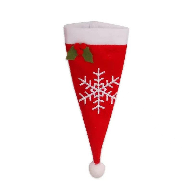 Husa decorativa festiva pentru 3 tacamuri, model caciulita cu fulg, material textil si poliester, 18 x 7 cm, rosu