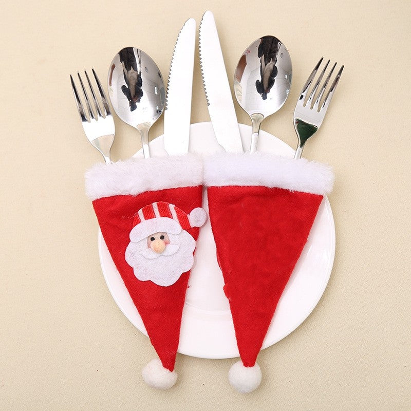 Husa decorativa festiva pentru 3 tacamuri, model caciulita cu Mos Craciun, material textil si poliester, 19 x 10 cm, rosu