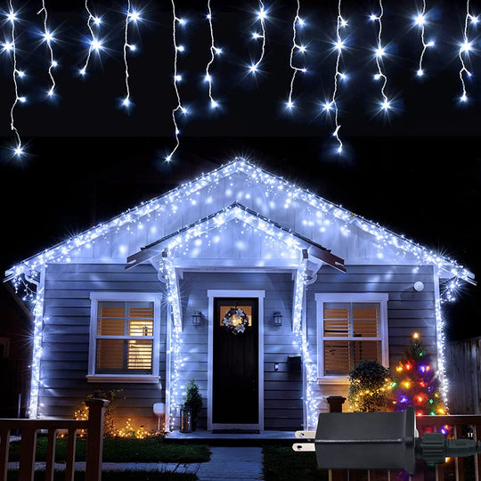 Instalatie Craciun, 5 m, 143 Led-uri, Franjuri, Alb rece, Flash, Transformator, Interconectabila, Prelungitor 3 m inclus, Fir Transparent