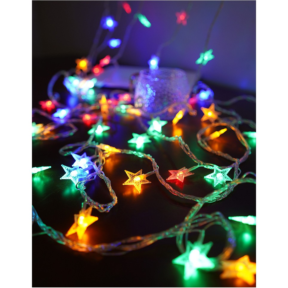 Instalatie Craciun cu baterii, 6 metri, 40 LED-uri tip Stea, fir Transparent, alb cald