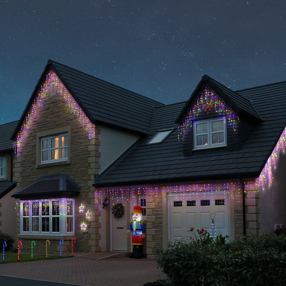 Instalatie Craciun, Tip Franjuri/Turturi, 4 m, 120 LED-uri, Prelungitor 1.5 m, 8 Jocuri de Lumini, Interconectabila, Conectare la Retea, Fir transparent, Interior/Exterior, Multicolor