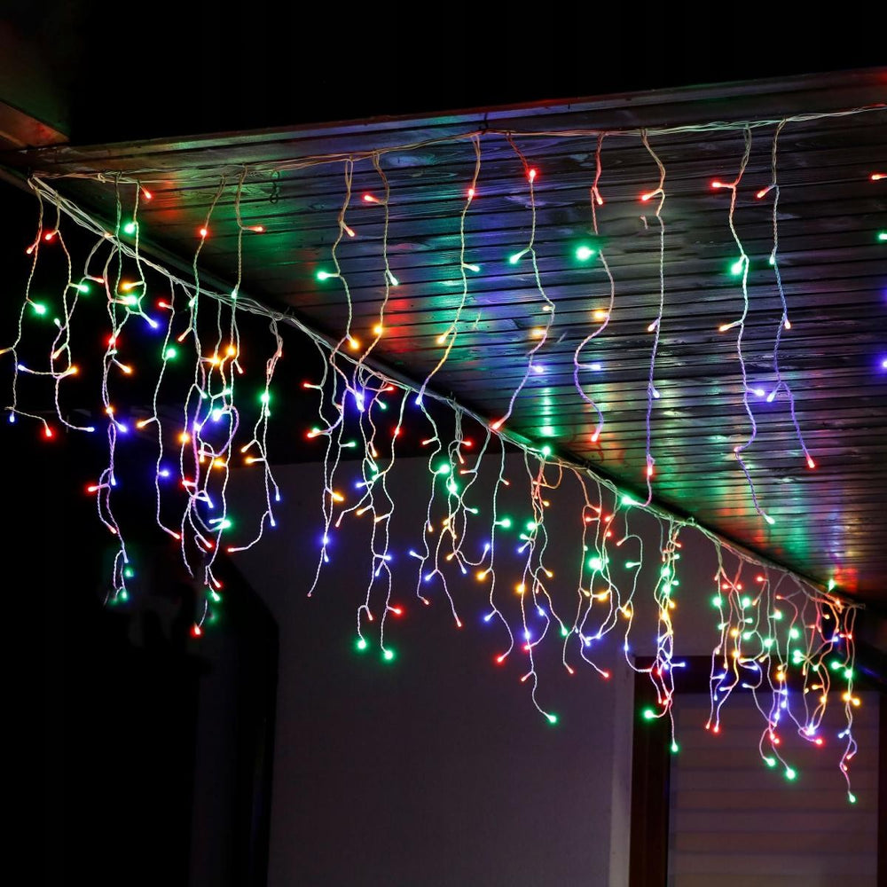 Instalatie Craciun, Tip Franjuri/Turturi, 7 m, 200 LED-uri, Prelungitor 1.5 m, 8 Jocuri de Lumini, Interconectabila, Conectare la Retea, Fir transparent, Interior/Exterior, Multicolor
