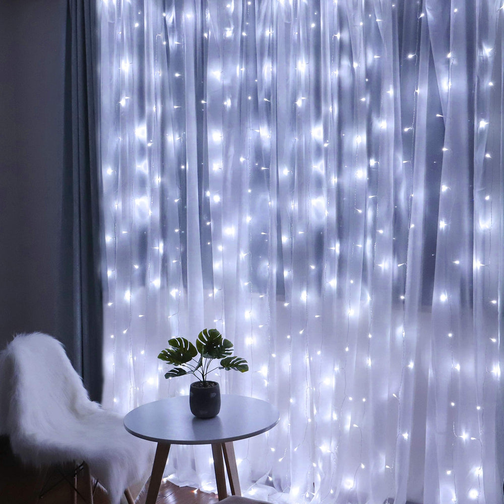 Instalatie Craciun, Tip Perdea, IP44, 2 m x 2 m, 240 LED-uri, Alb rece, cu flash, Transformator cu