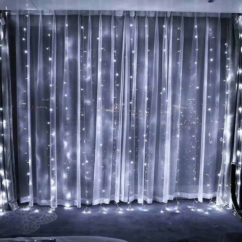 Instalatie Craciun, Tip Perdea, IP44, 6 m x 2 m, 720 LED-uri, Alb rece, cu flash, Transformator cu