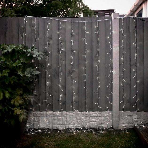 Instalatie Craciun, Tip Perdea, IP44, 6 m x 2 m, 720 LED-uri, Alb rece, cu flash, Transformator cu