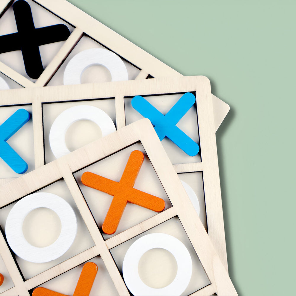 Jucarie Montessori Tic Tac Toe, Educativa, Interactiva, din lemn, X si O, 9 Piese, 14.3x14.3 cm, Albastru Alb