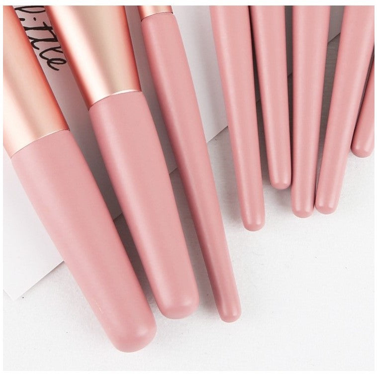 Mini Set Portabil cu 8 Pensule de Machiaj cu Husa cu Peri Moi și Densi, pentru Fond de Ten, Pudră, Blush, Fard și Sprâncene, Roz