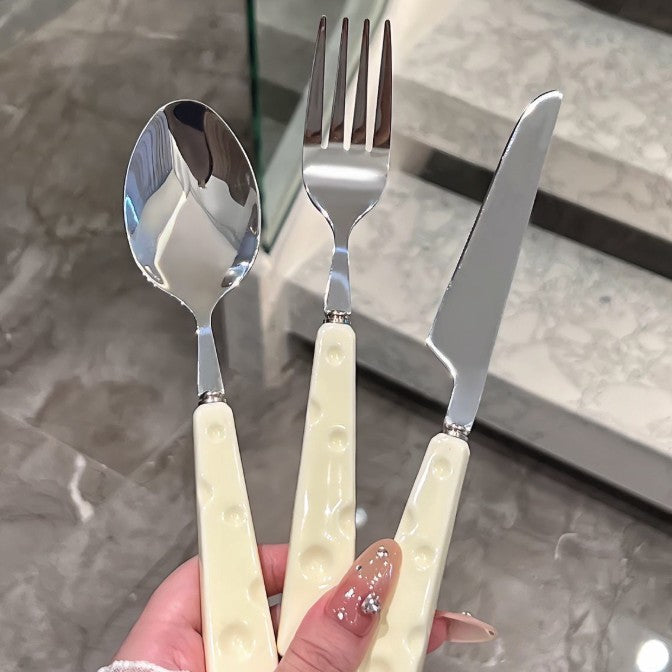 Tacamuri pentru Copii, Set 3 Piese, Tacamuri pentru Dejun, Lingura Furculita Cutit, Stil Italian, Manere forma Cascaval Plastic, Inox, 23 cm, Auriu